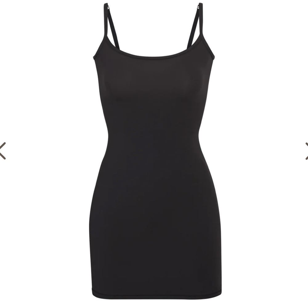 Skims fits everybody slip dress in onyx